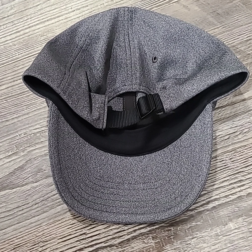 Under Armour Blitzing Baseball Hat